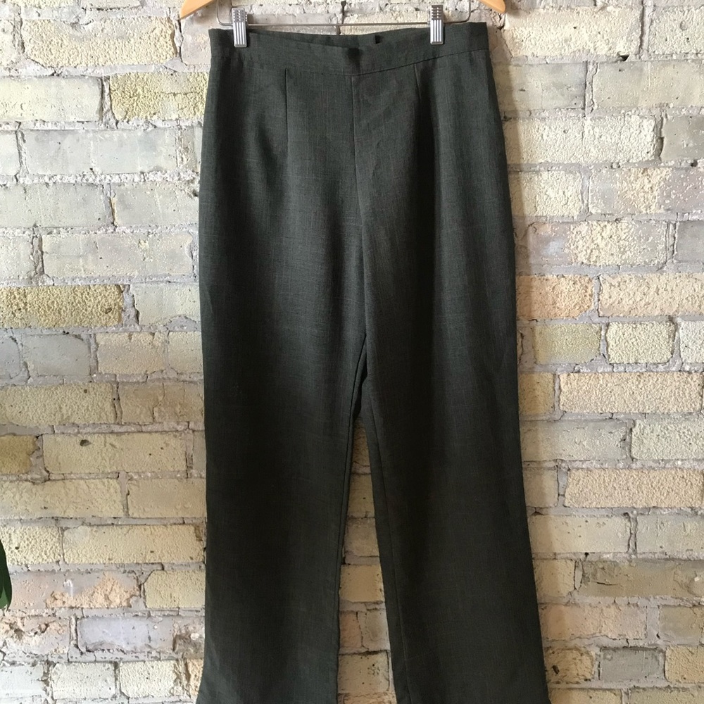 Vintage dress pants. In green